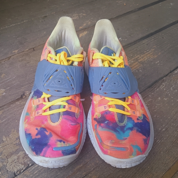 Nike Kyrie Irving Low Tie Dye Sneaker Shoes Men's Size 10 - Picture 2 of 8